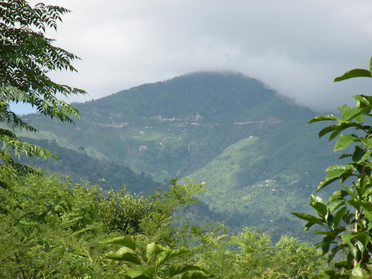 Camp Riverwild Ξενοδοχείο Garjia Εξωτερικό φωτογραφία